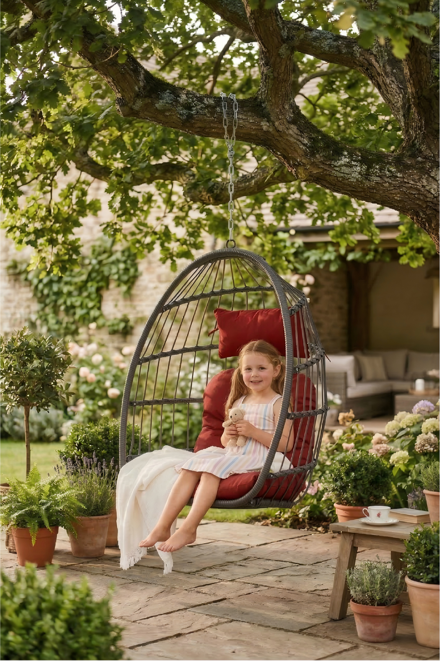 Outdoor Rattan Egg Swing Chair,  Hanging Patio Egg Chair for Garden & Balcony, PE Wicker Hanging Chair with Steel Frame